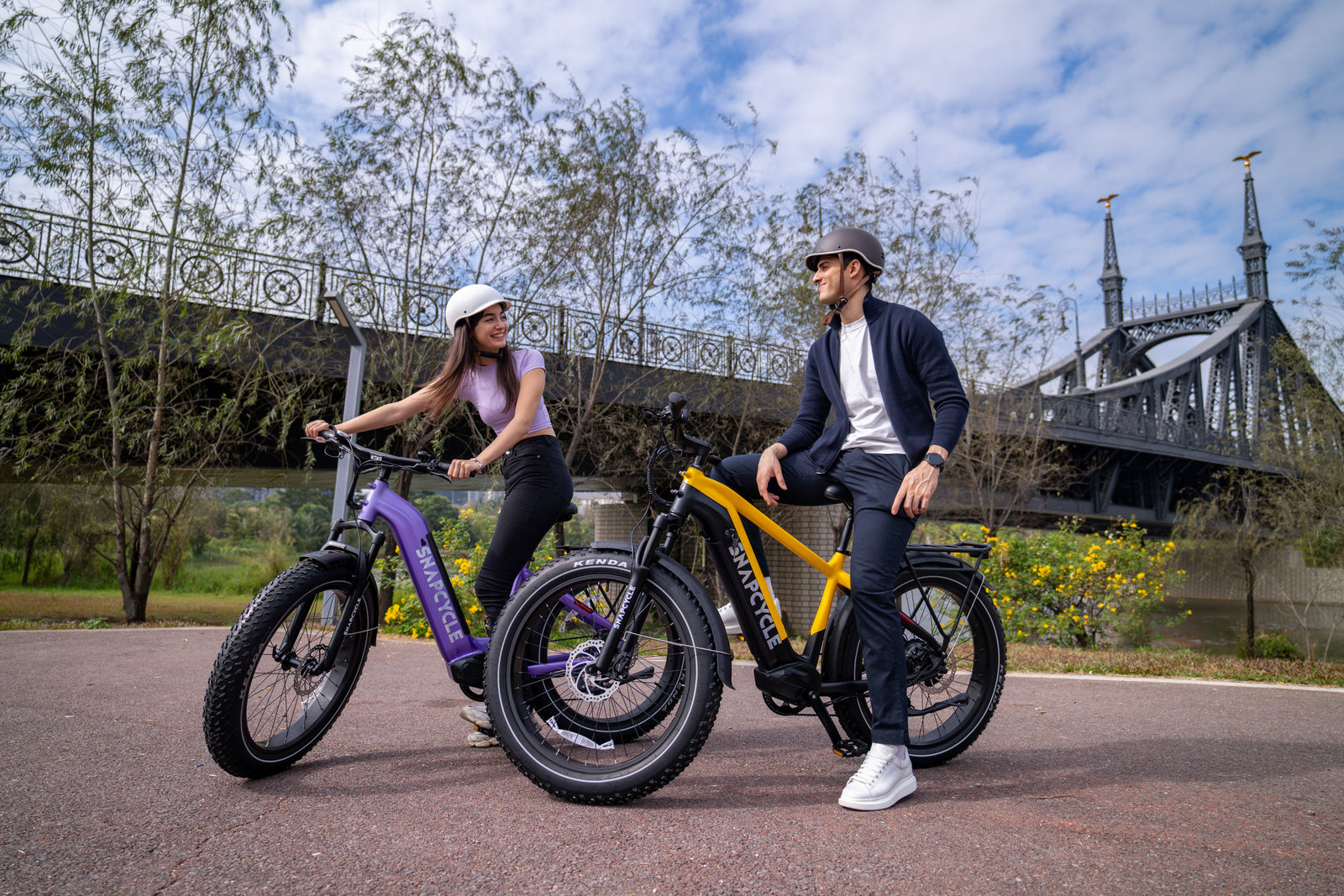 Snapcycle R1 Pro vs. Mokwheel Basalt: Choosing the Right Electric Bike for You